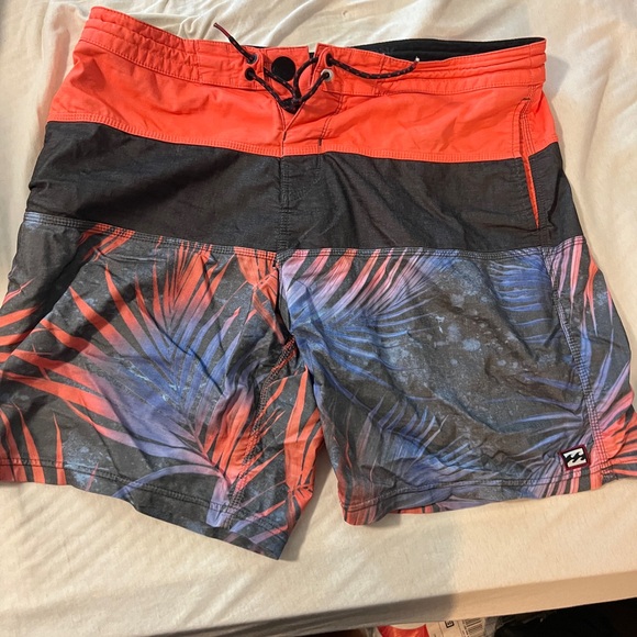12 pairs of board shorts swim trunks. RVCA salty Crew billabong volcom. Size 34 - Picture 6 of 12